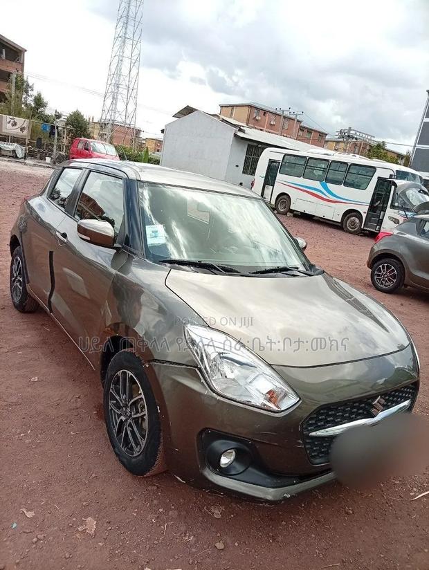 Suzuki Swift 2021 Pink