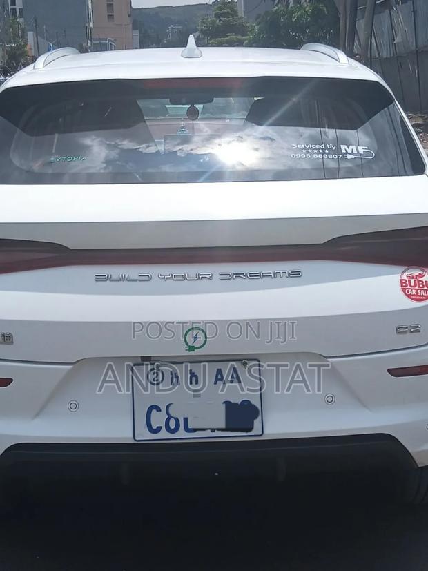 BYD E2 43 kWh 94 hp FWD 2024 White