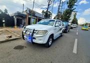 Toyota Hilux 2006 White for sale