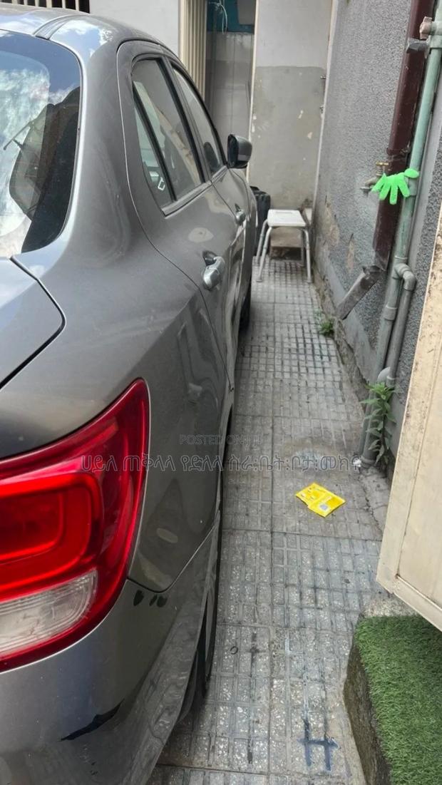 Suzuki Dzire 2022 Gray