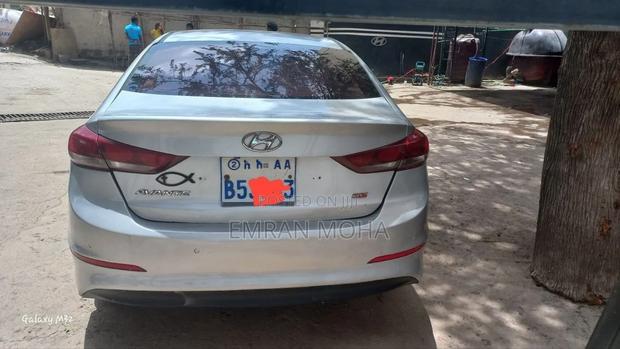 Hyundai Avante 2017 Silver