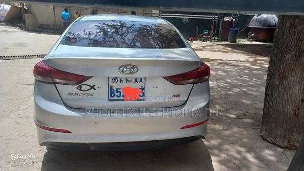 Hyundai Avante 2017 Silver