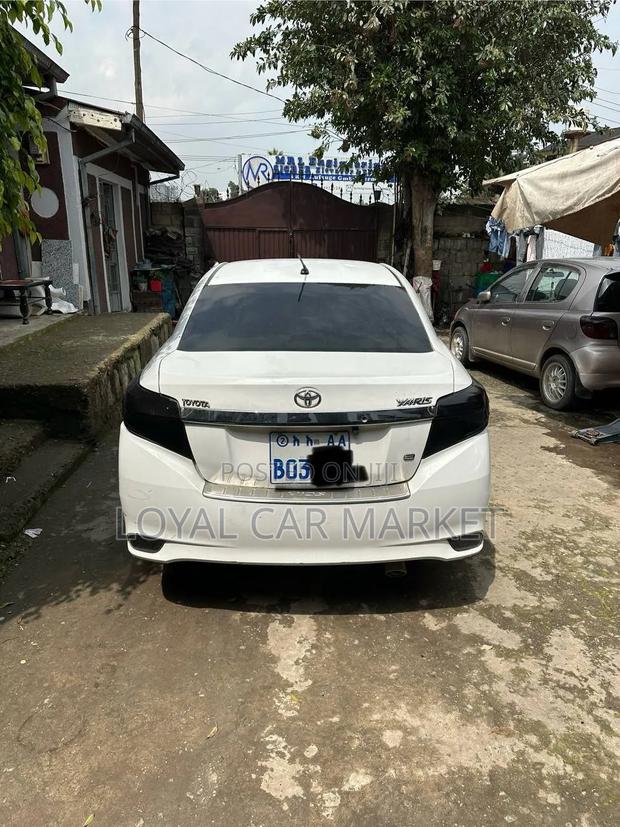 Toyota Yaris 2014 White