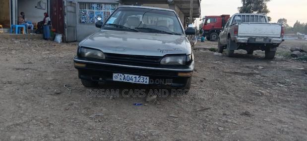 Toyota Corolla 1990 Gray