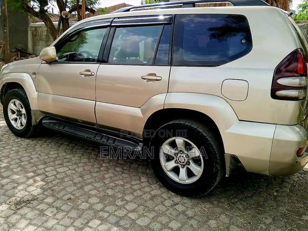 Toyota Land Cruiser Prado 2006 Beige