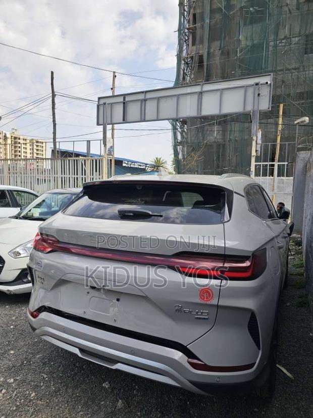 New BYD Song Plus 2025 Gray
