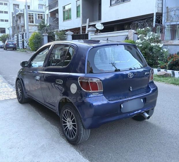 Toyota Yaris 1.5 2000 Blue
