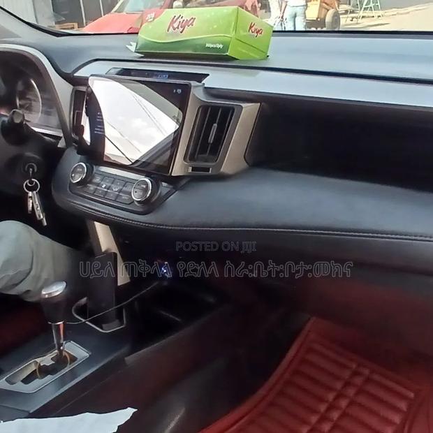 Toyota RAV4 2018 Silver