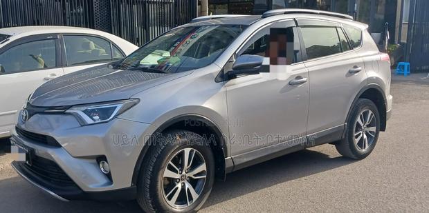 Toyota RAV4 2018 Silver