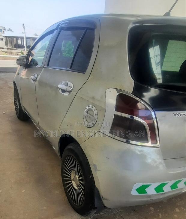 Toyota Yaris 1.0 2006 Silver