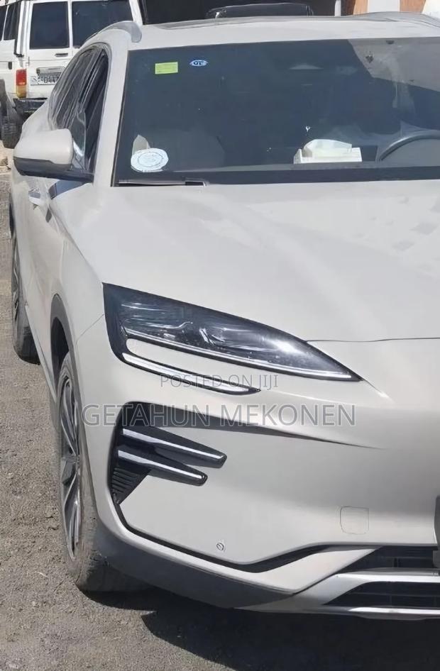 BYD Song Plus 2024 White