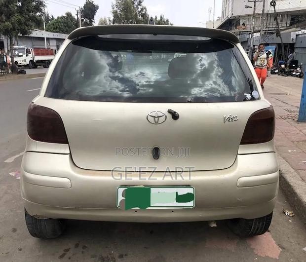 Toyota Vitz 2004 Gold