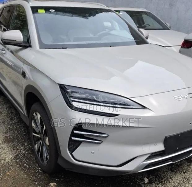 New BYD Song Plus 2025 Beige