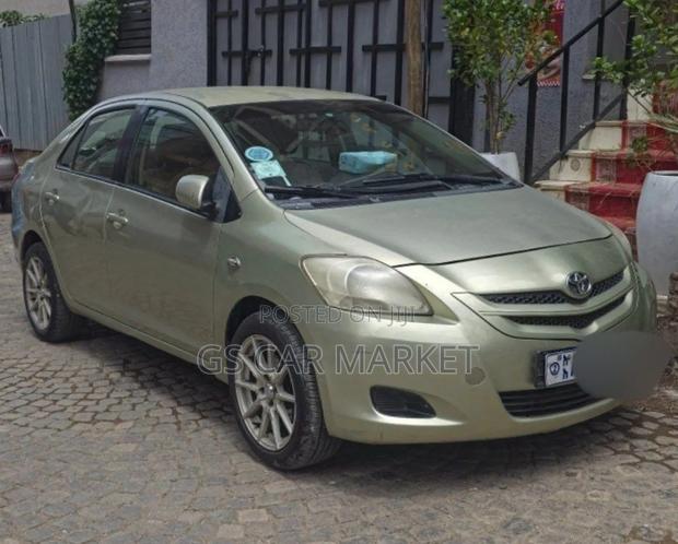 Toyota Yaris 2006 Gray