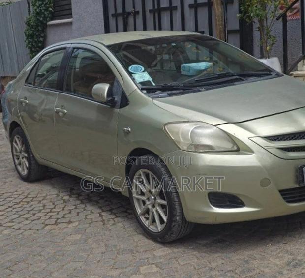 Toyota Yaris 2006 Gray