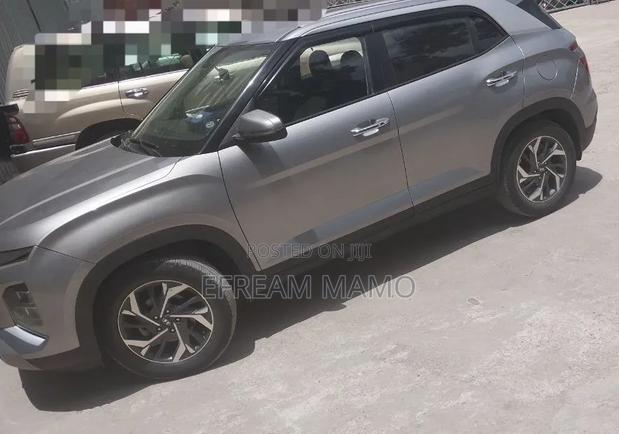 Hyundai Creta 2023 Silver