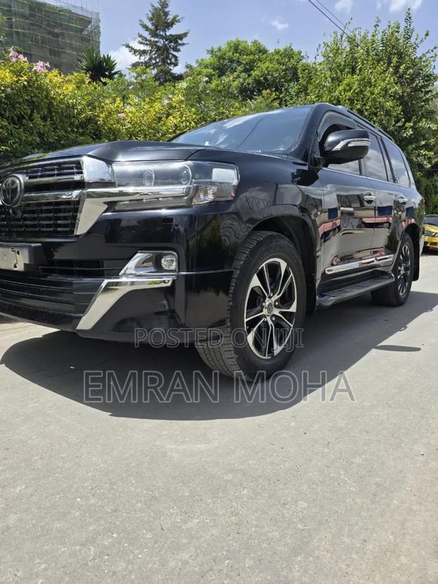 Toyota Land Cruiser 2021 Black