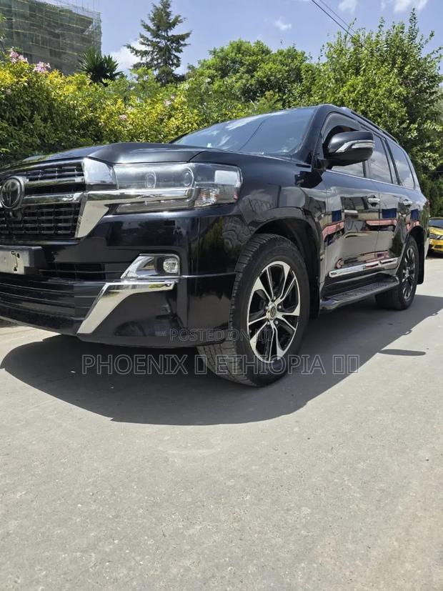 Toyota Land Cruiser 2021 Black