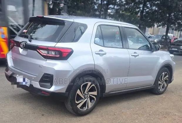 Toyota Raize 1.0 AWD 2022 Silver