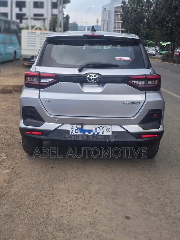 Toyota Raize 1.0 AWD 2022 Silver