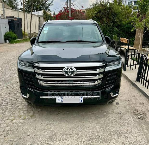 Toyota Land Cruiser 4.5 V8 GX-R 2012 Black