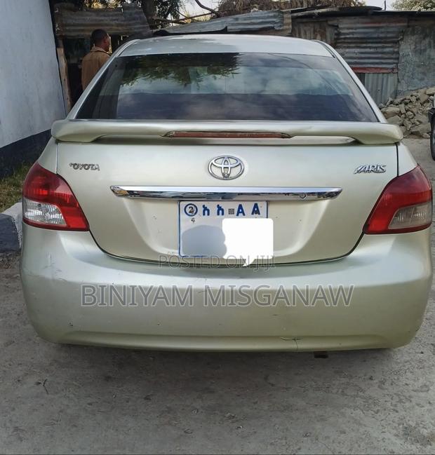 Toyota Yaris 2007 Gold