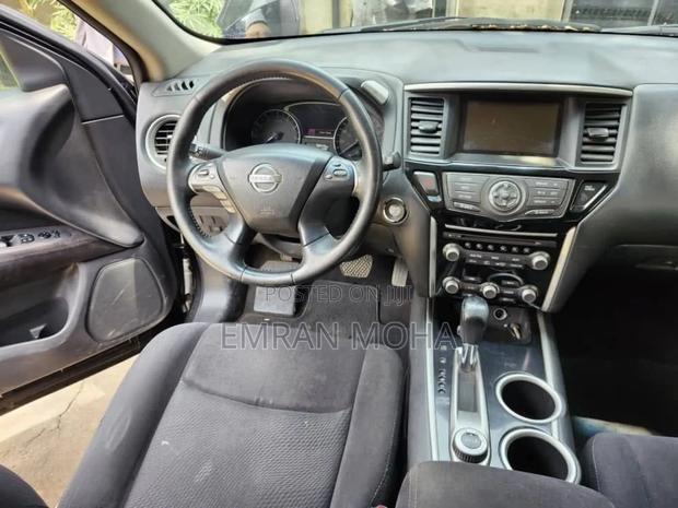 Nissan Pathfinder 2013 Black