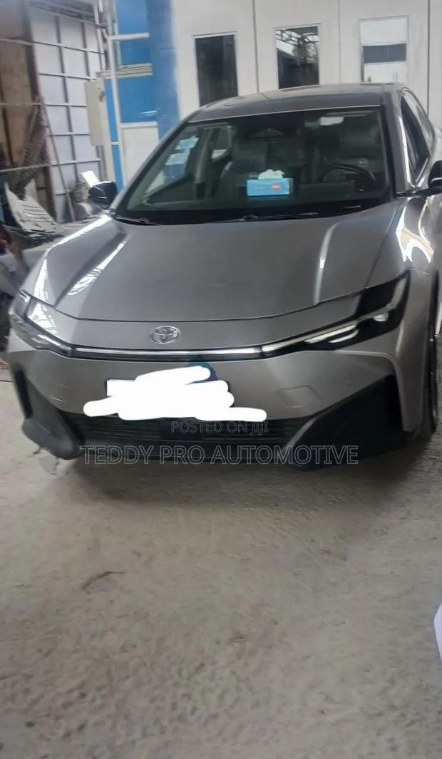 Toyota bZ3 2024 Gray