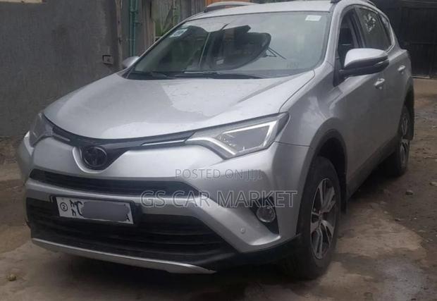 Toyota RAV4 2016 Silver