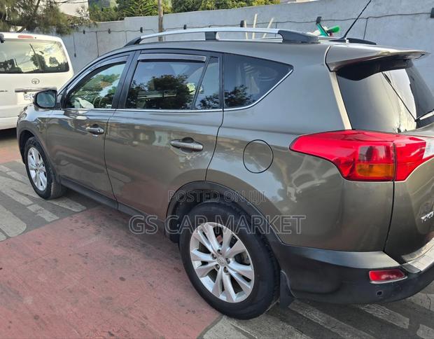 Toyota RAV4 2015 Gray