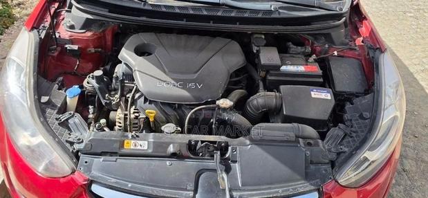 Hyundai Elantra 2013 Red