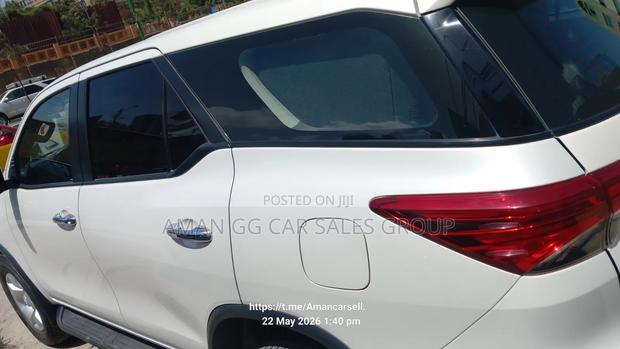 Toyota Fortuner 2023 White
