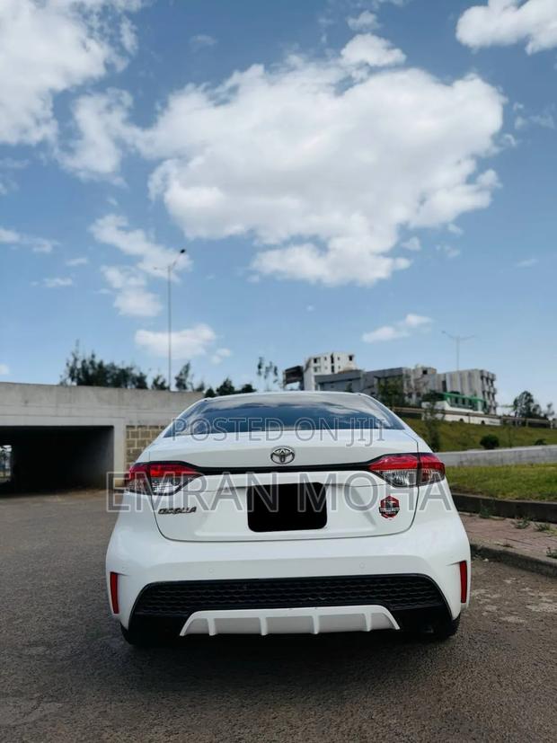 Toyota Corolla 2023 White
