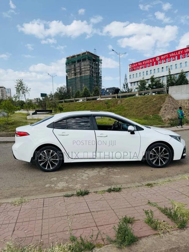 Toyota Corolla 2023 White