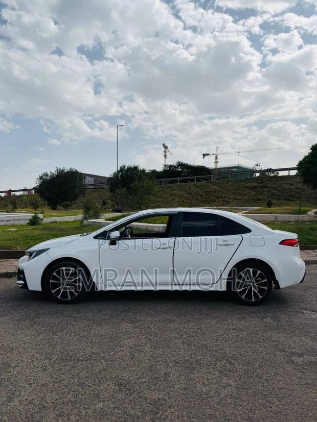 Toyota Corolla 2023 White