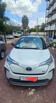 Toyota C-HR 2022 White for sale