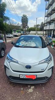 Toyota C-HR 2022 White for sale