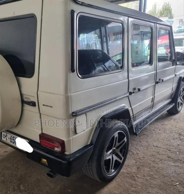 Mercedes-Benz E200 2000 Silver