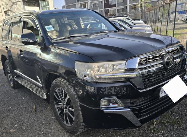 Toyota Land Cruiser 2013 Black