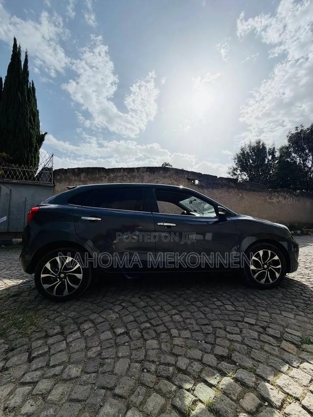 Suzuki Baleno 2021 Gray