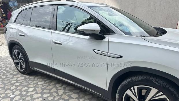 Volkswagen ID.6 2023 Off white