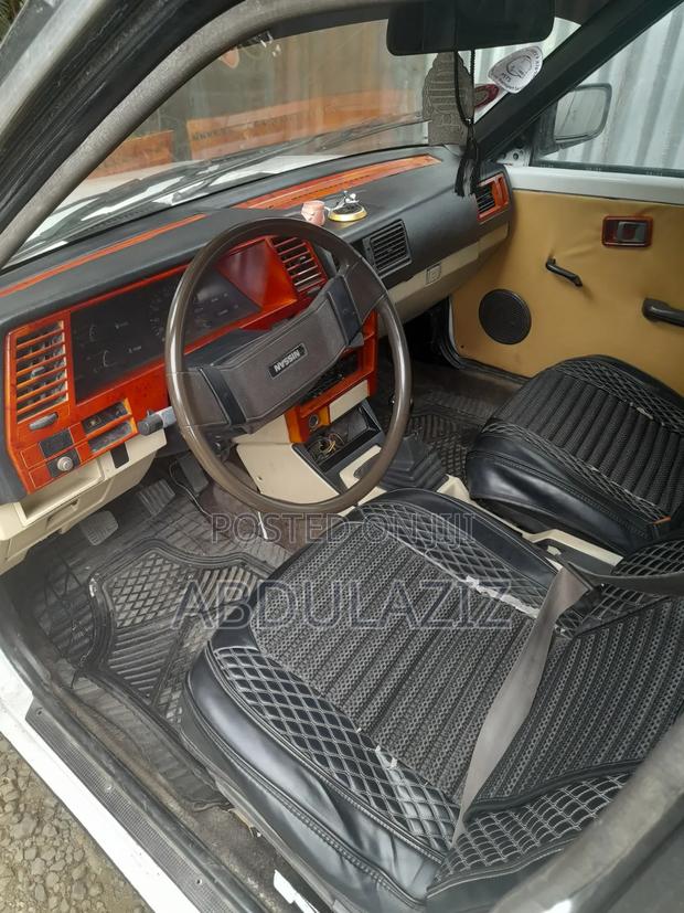 Nissan Sunny 1986 White
