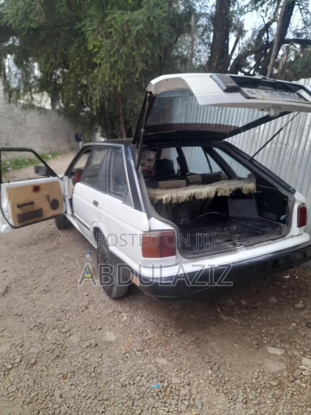 Nissan Sunny 1986 White
