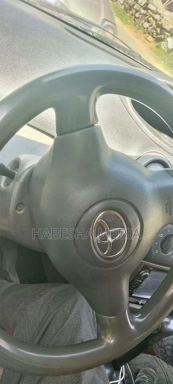 Toyota Yaris 2006 Green
