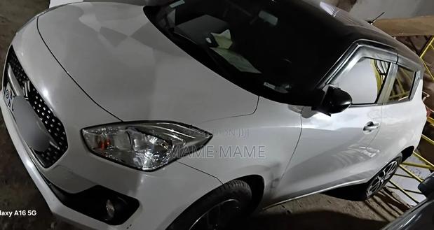 Suzuki Swift 2022 White