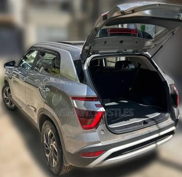 Hyundai Creta 2023 Silver