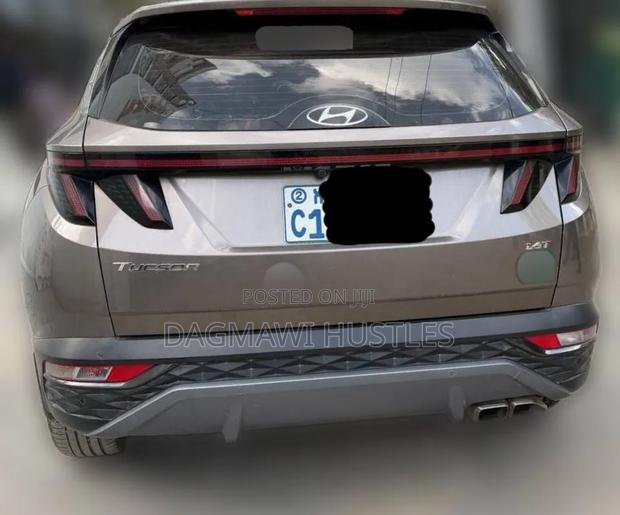 Hyundai Tucson 2022 Brown