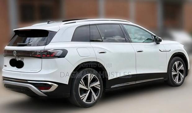Volkswagen ID.6 2024 White