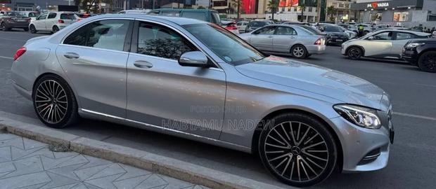 Mercedes-Benz C180 2014 Silver