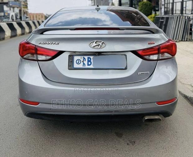 Hyundai Avante 2015 Silver